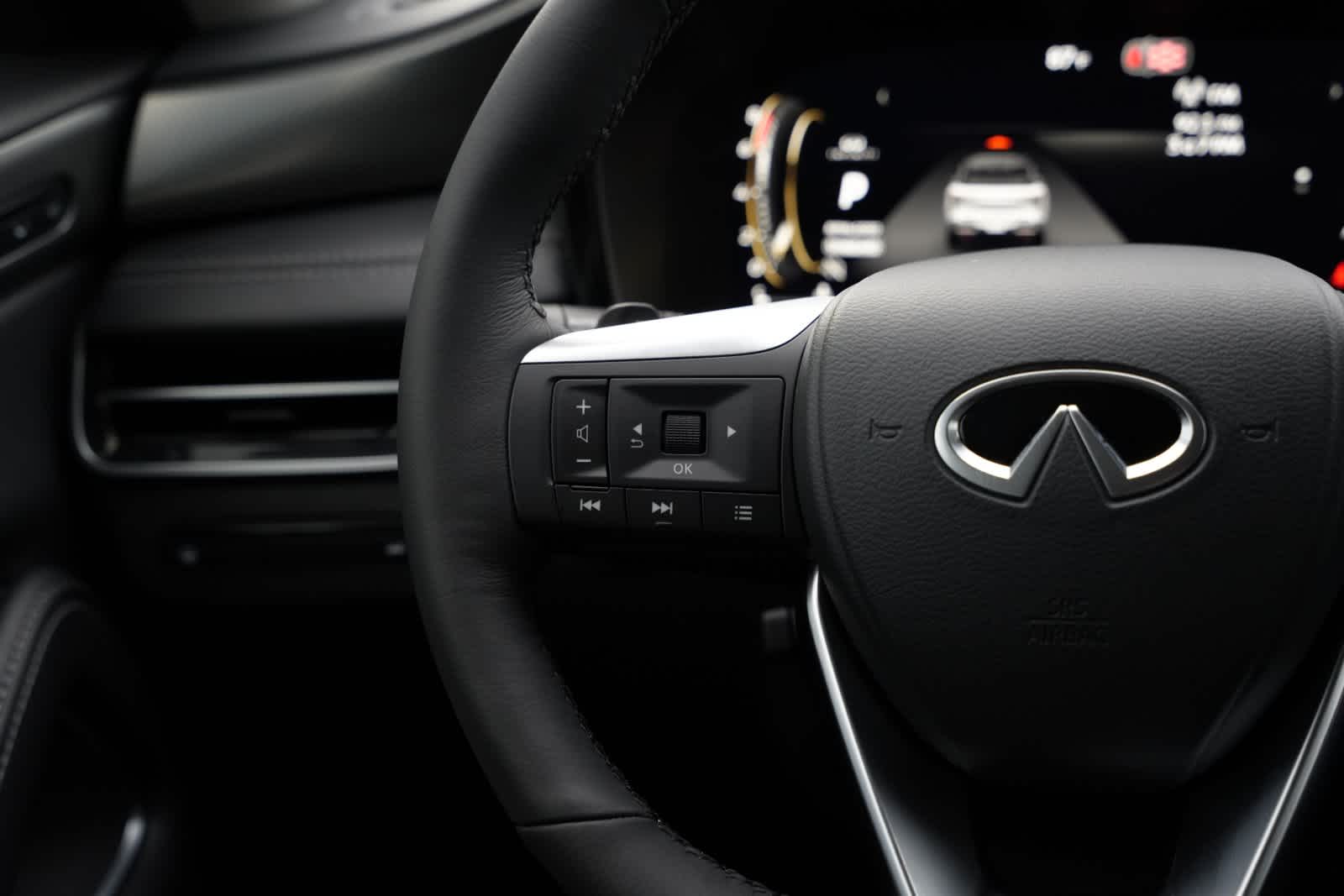 2027 INFINITI QX60 LUXE