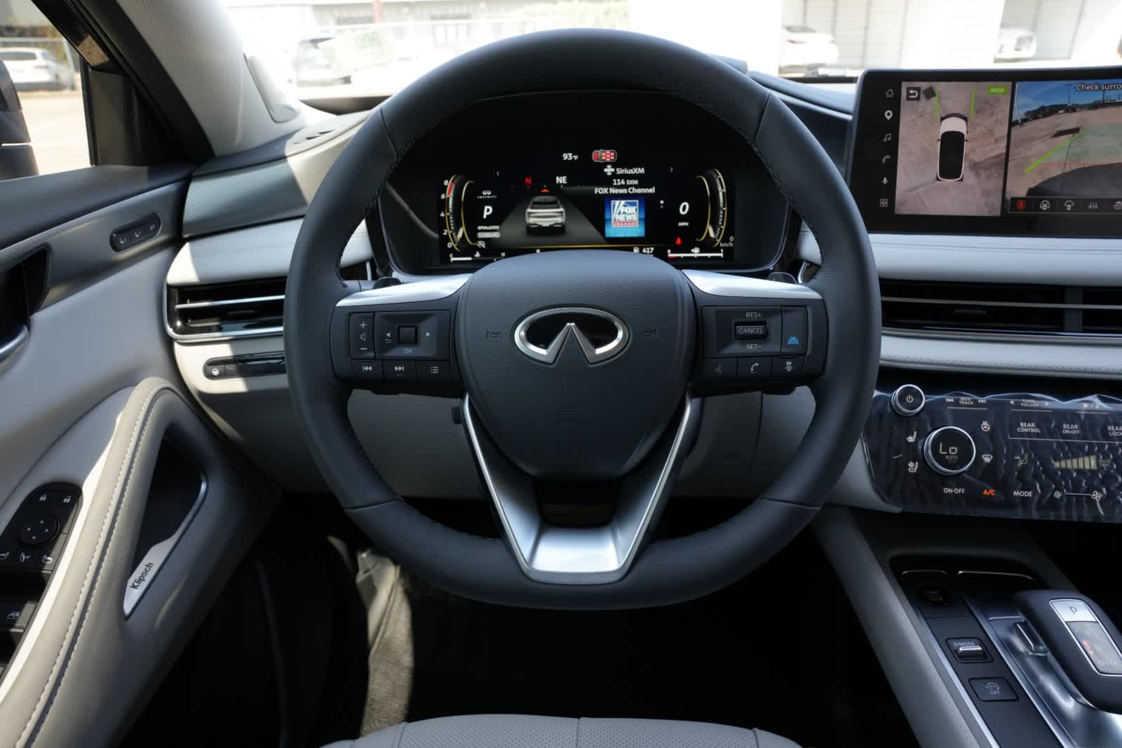 2027 INFINITI QX60 LUXE