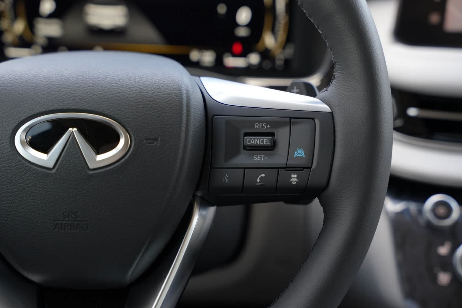 2027 INFINITI QX60 LUXE