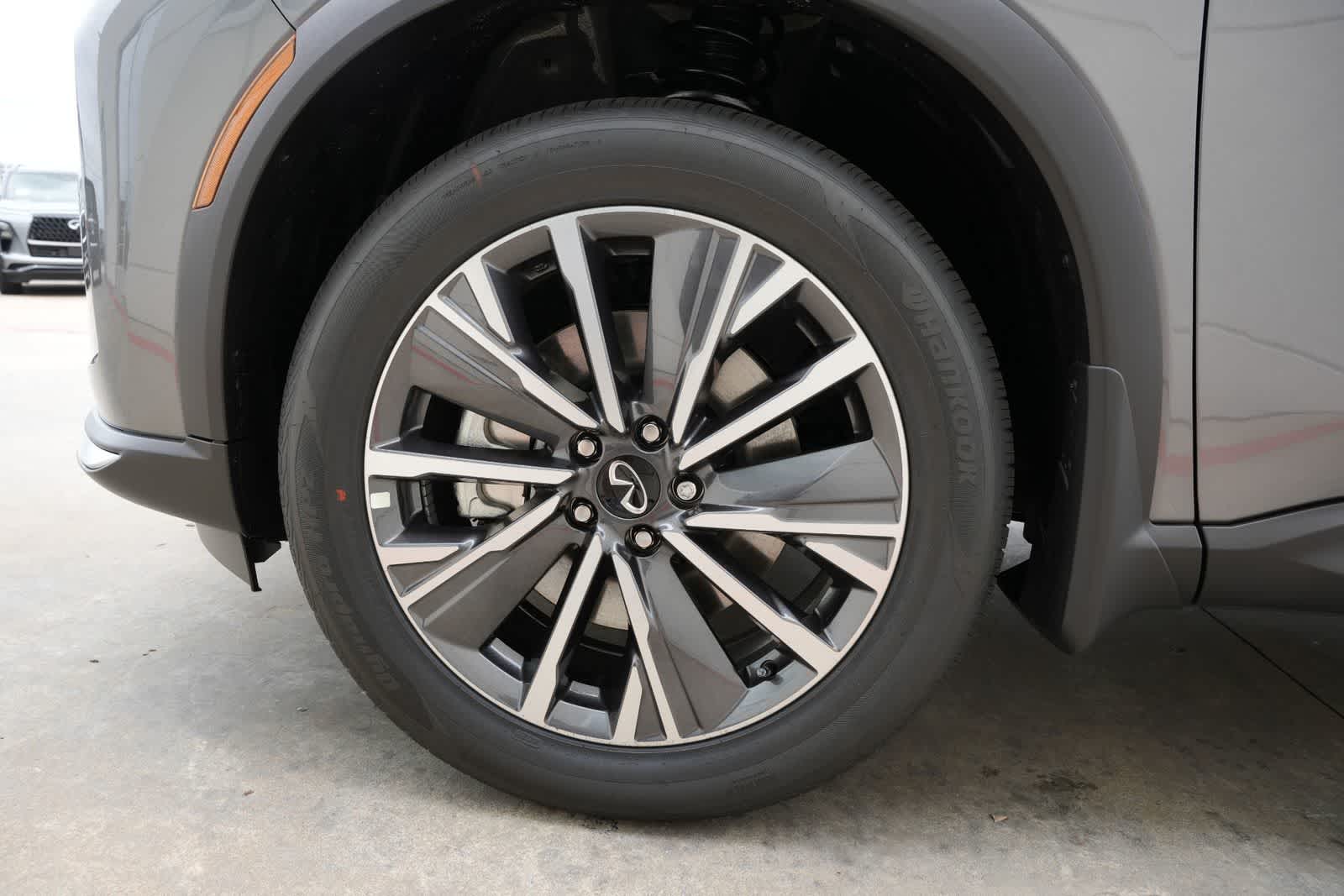 2027 INFINITI QX60 LUXE