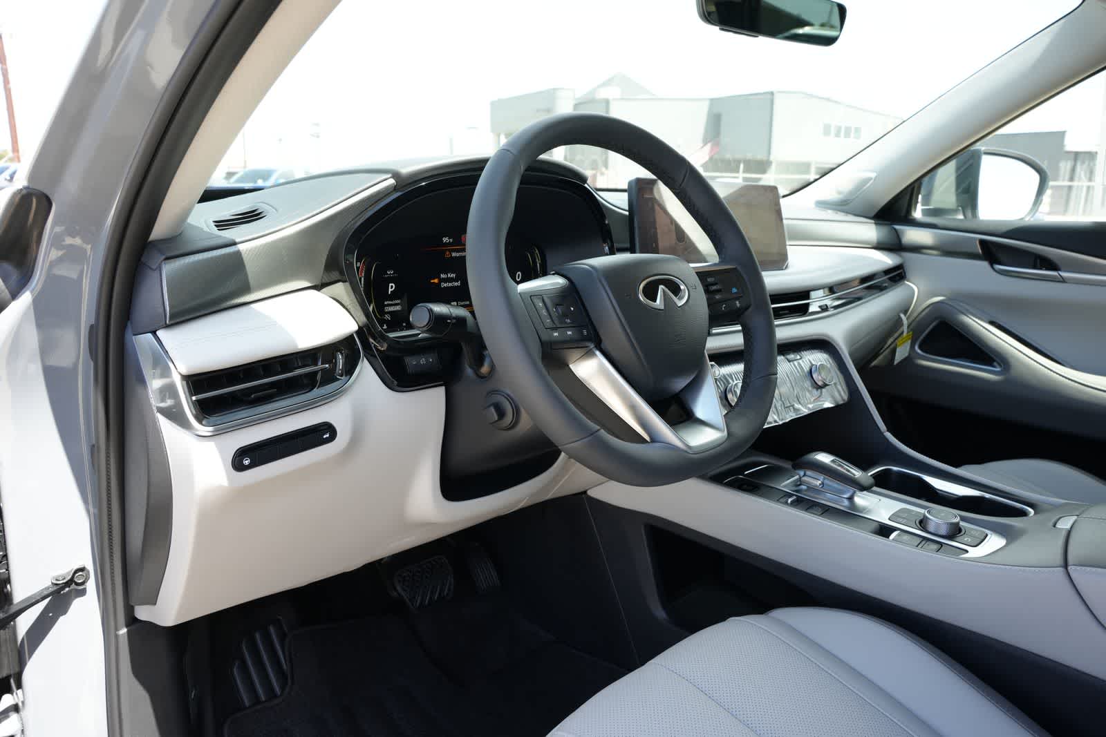 2027 INFINITI QX60 LUXE