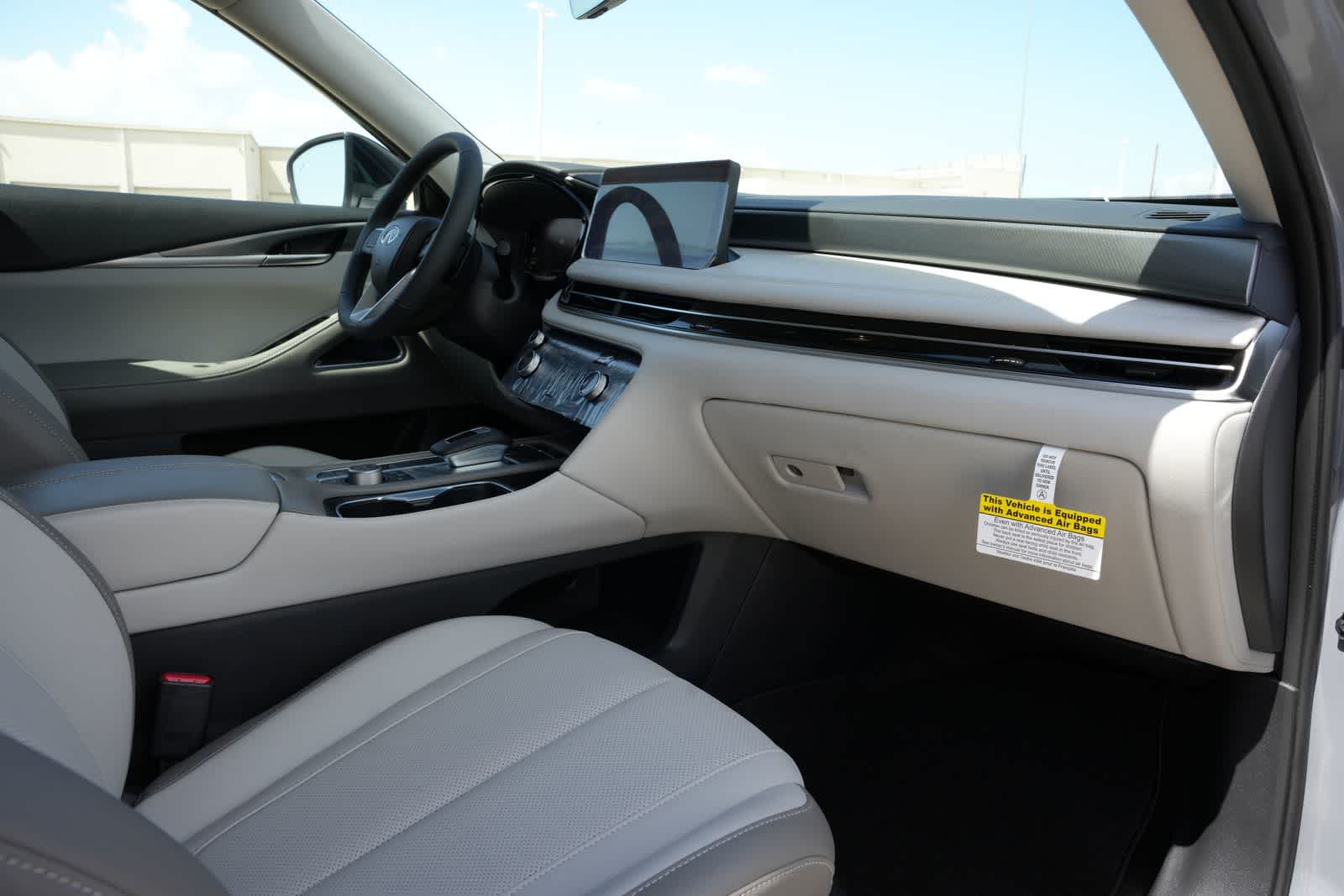 2027 INFINITI QX60 LUXE