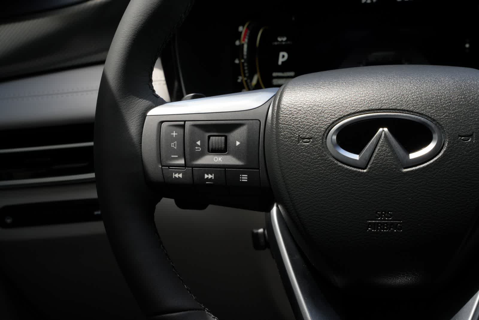 2027 INFINITI QX60 LUXE