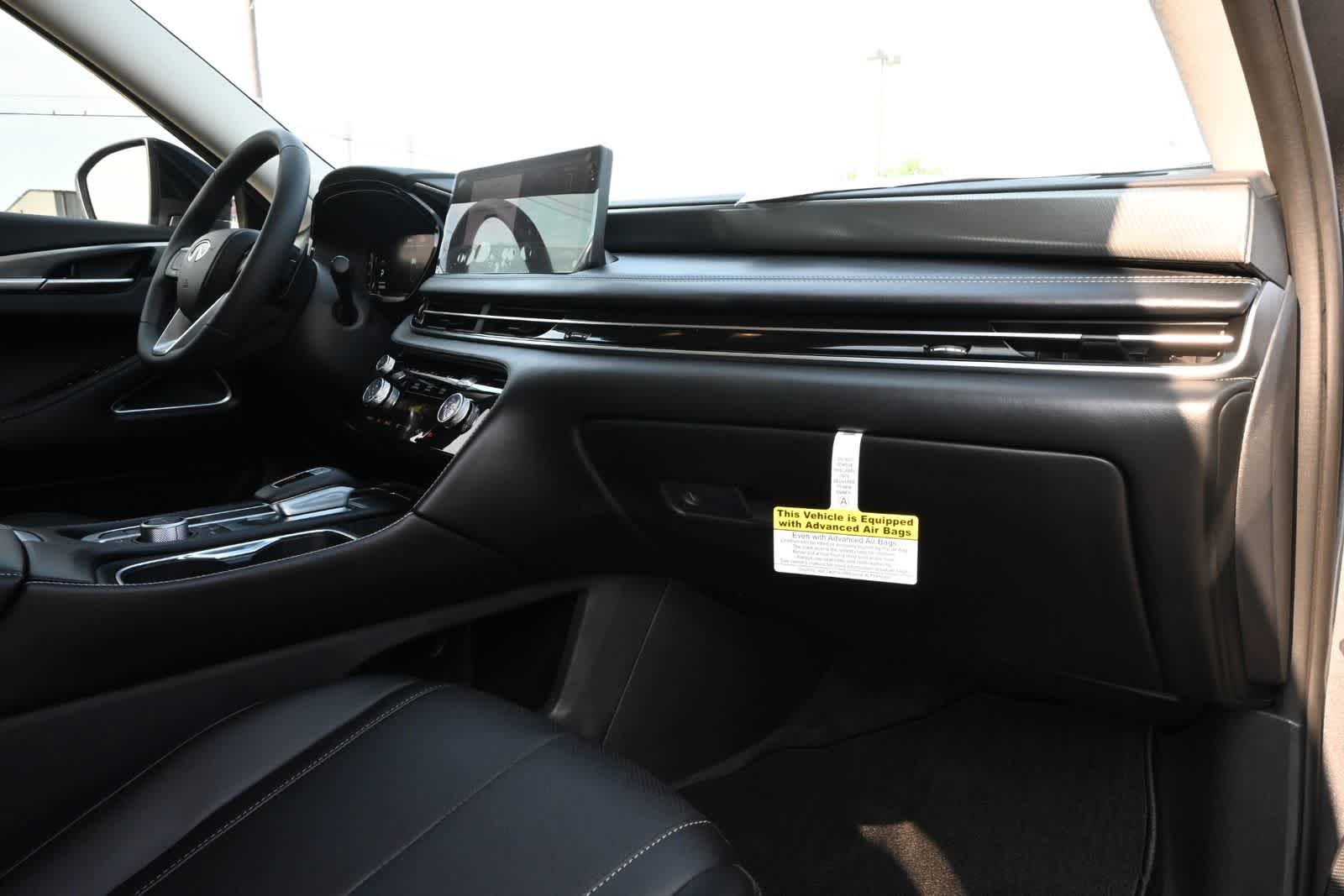 2027 INFINITI QX60 LUXE