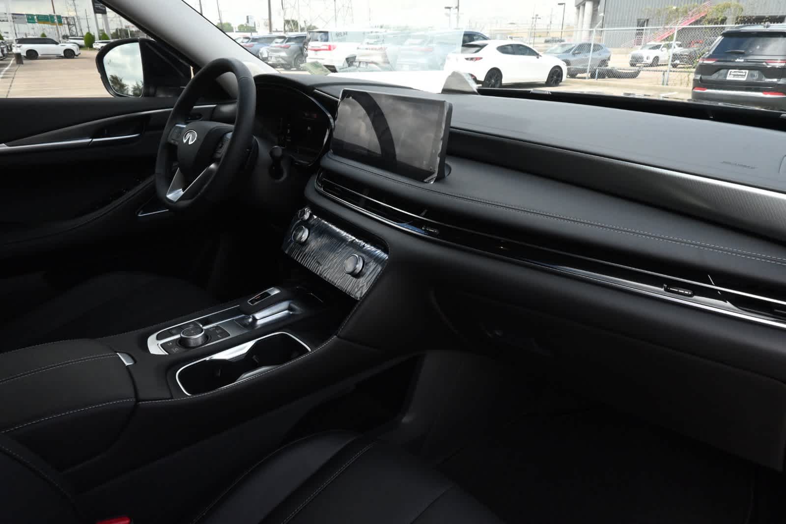2027 INFINITI QX60 LUXE