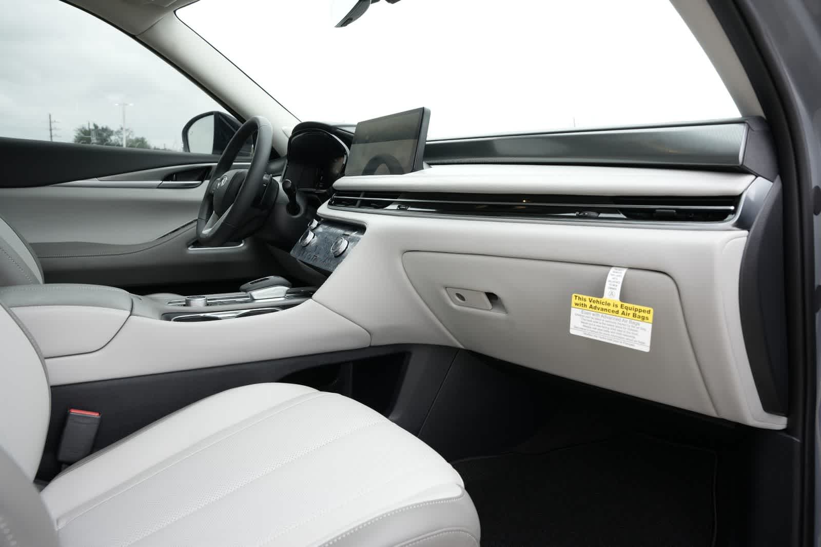 2027 INFINITI QX60 LUXE