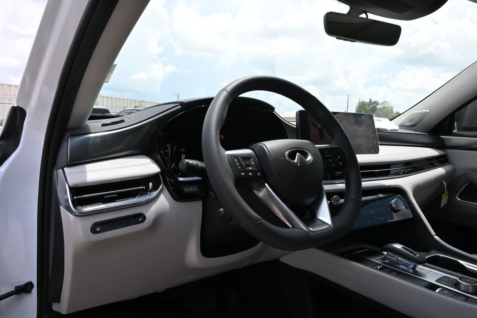 2027 INFINITI QX60 LUXE