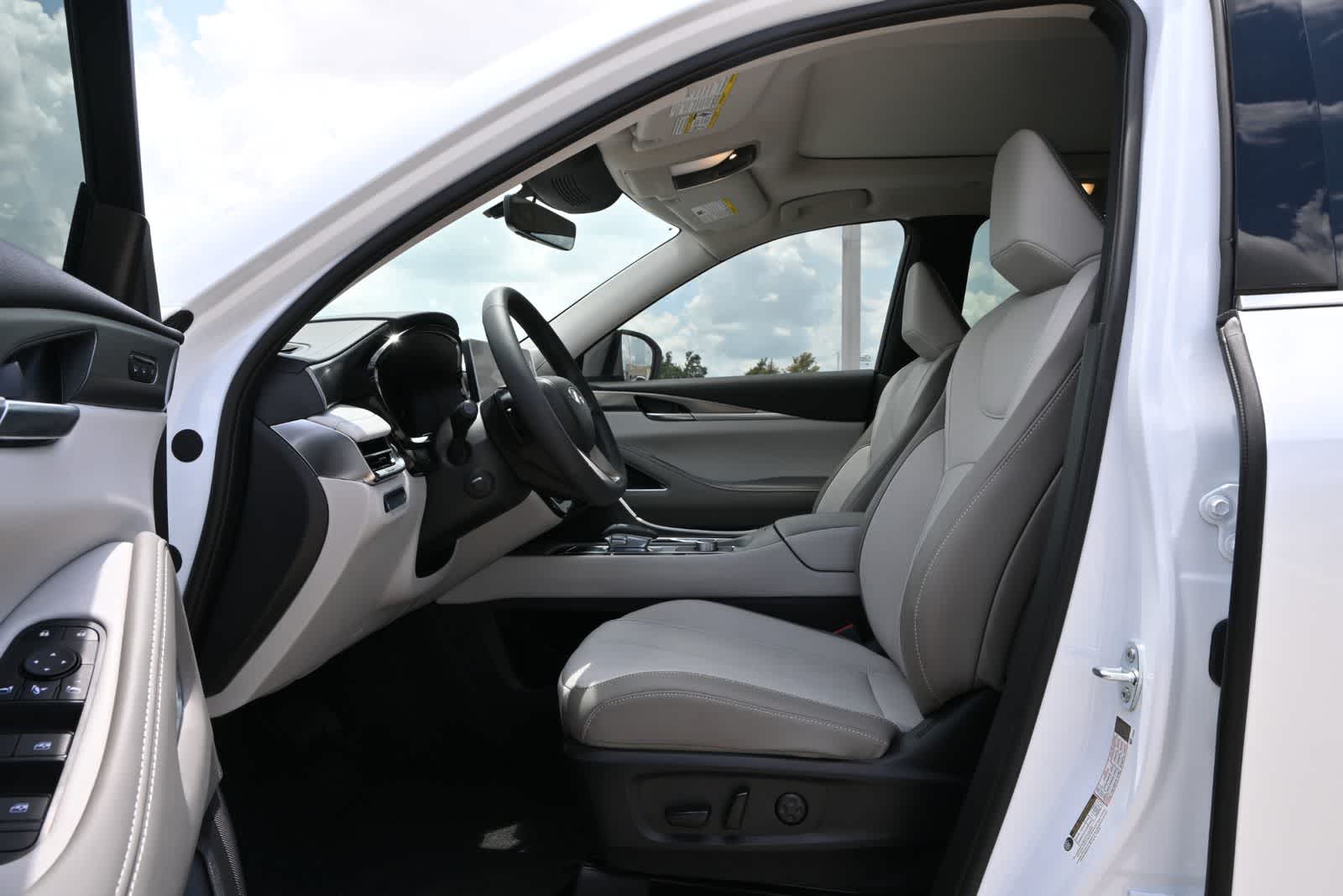 2027 INFINITI QX60 LUXE
