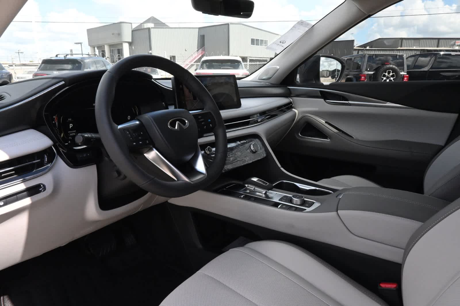 2027 INFINITI QX60 LUXE
