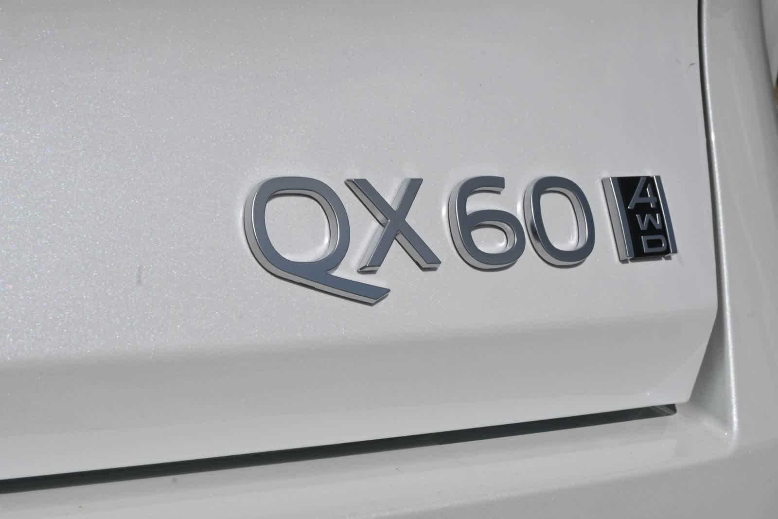 2027 INFINITI QX60 LUXE