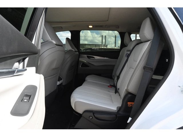 2027 INFINITI QX60 LUXE