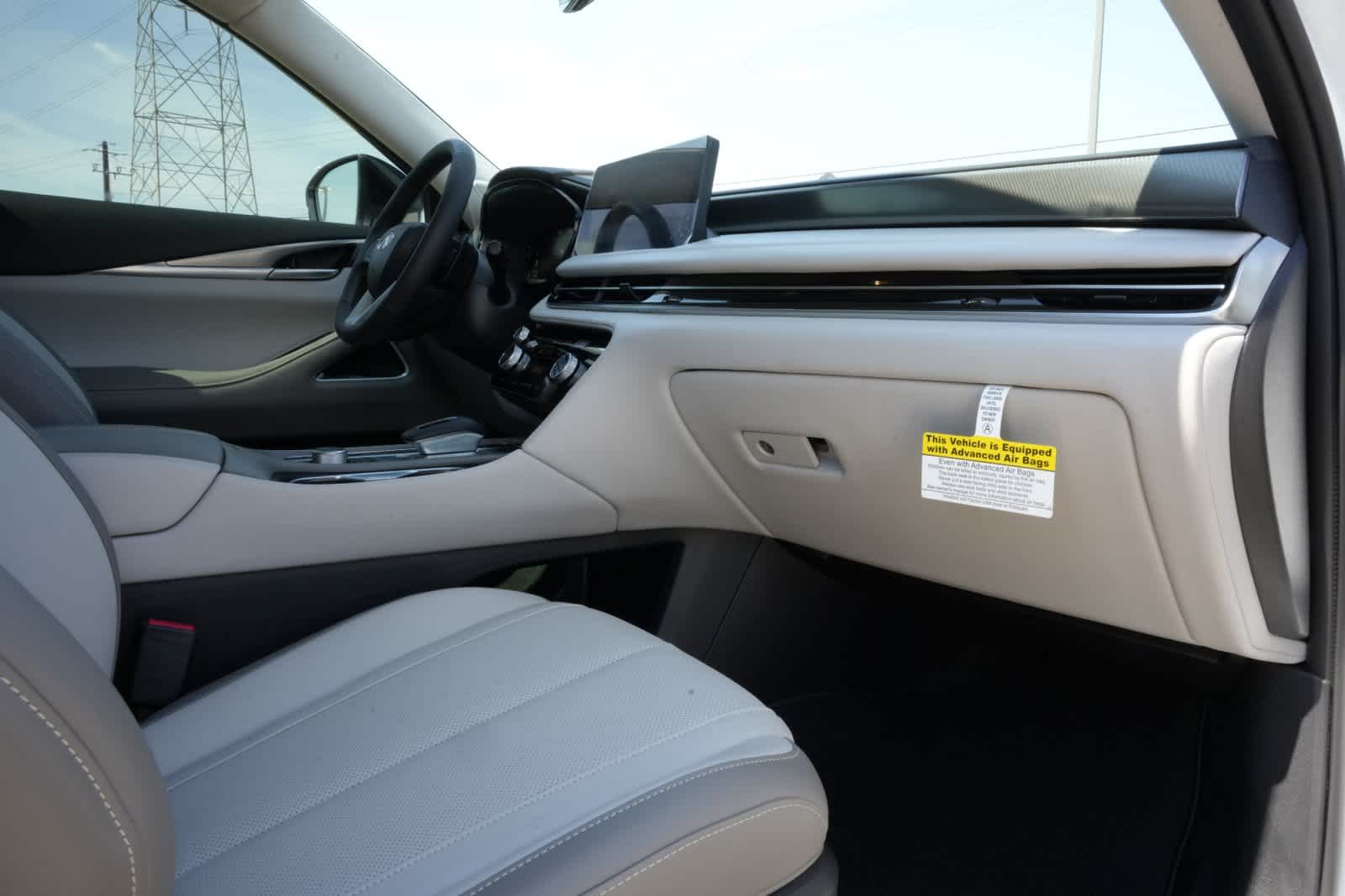 2027 INFINITI QX60 LUXE