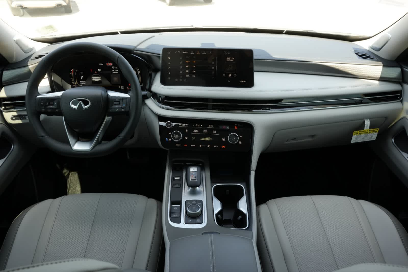 2027 INFINITI QX60 LUXE