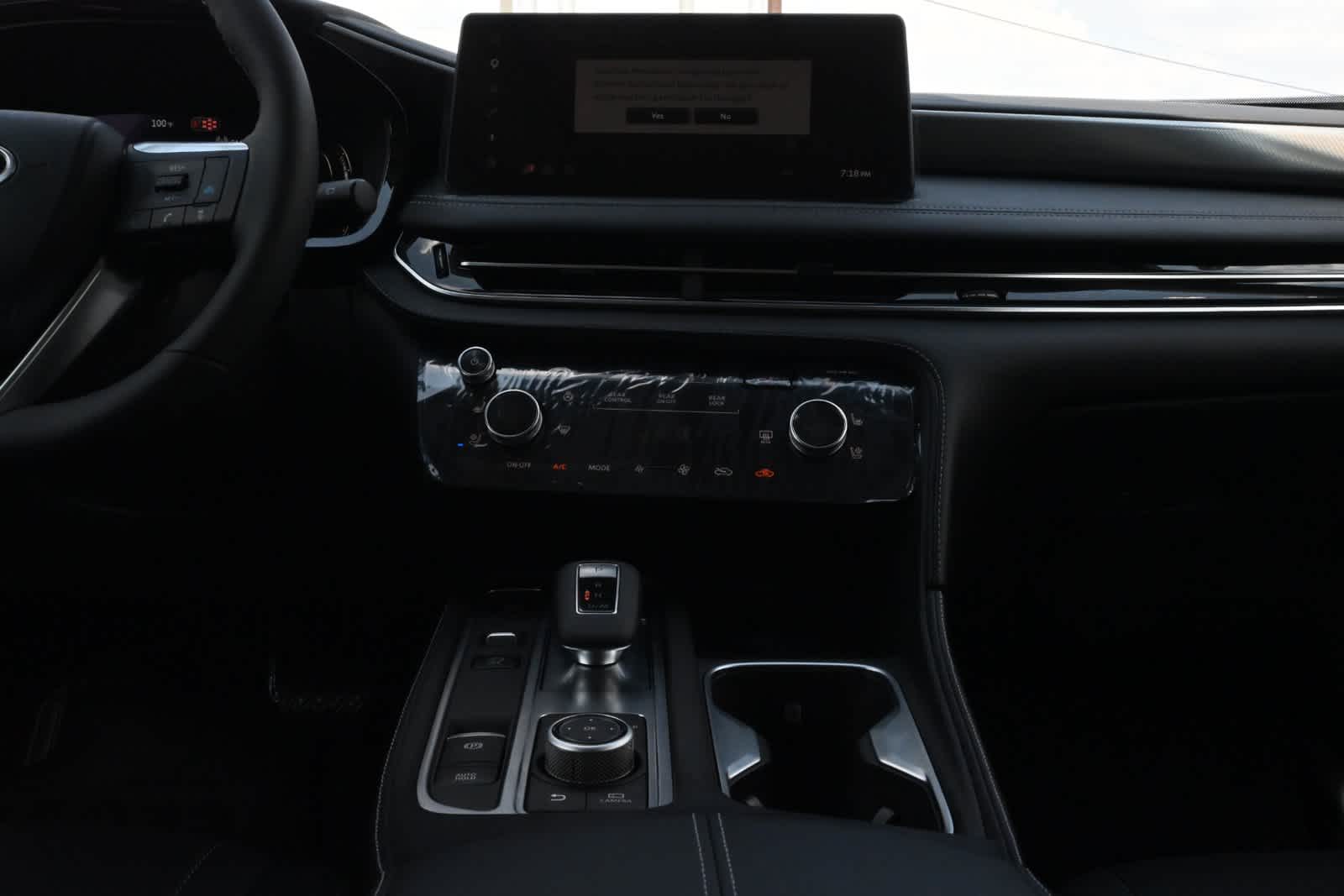 2027 INFINITI QX60 LUXE
