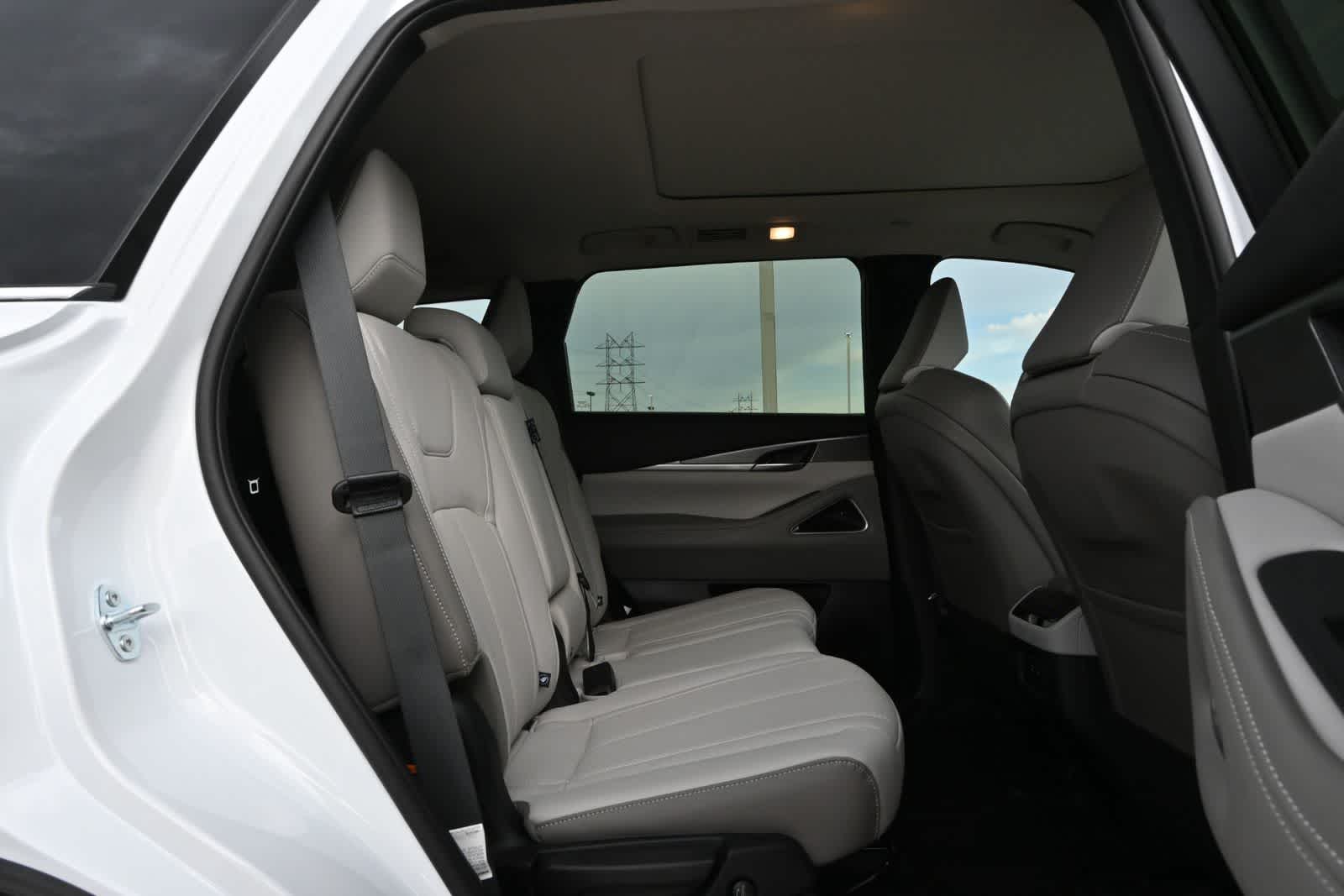 2027 INFINITI QX60 LUXE