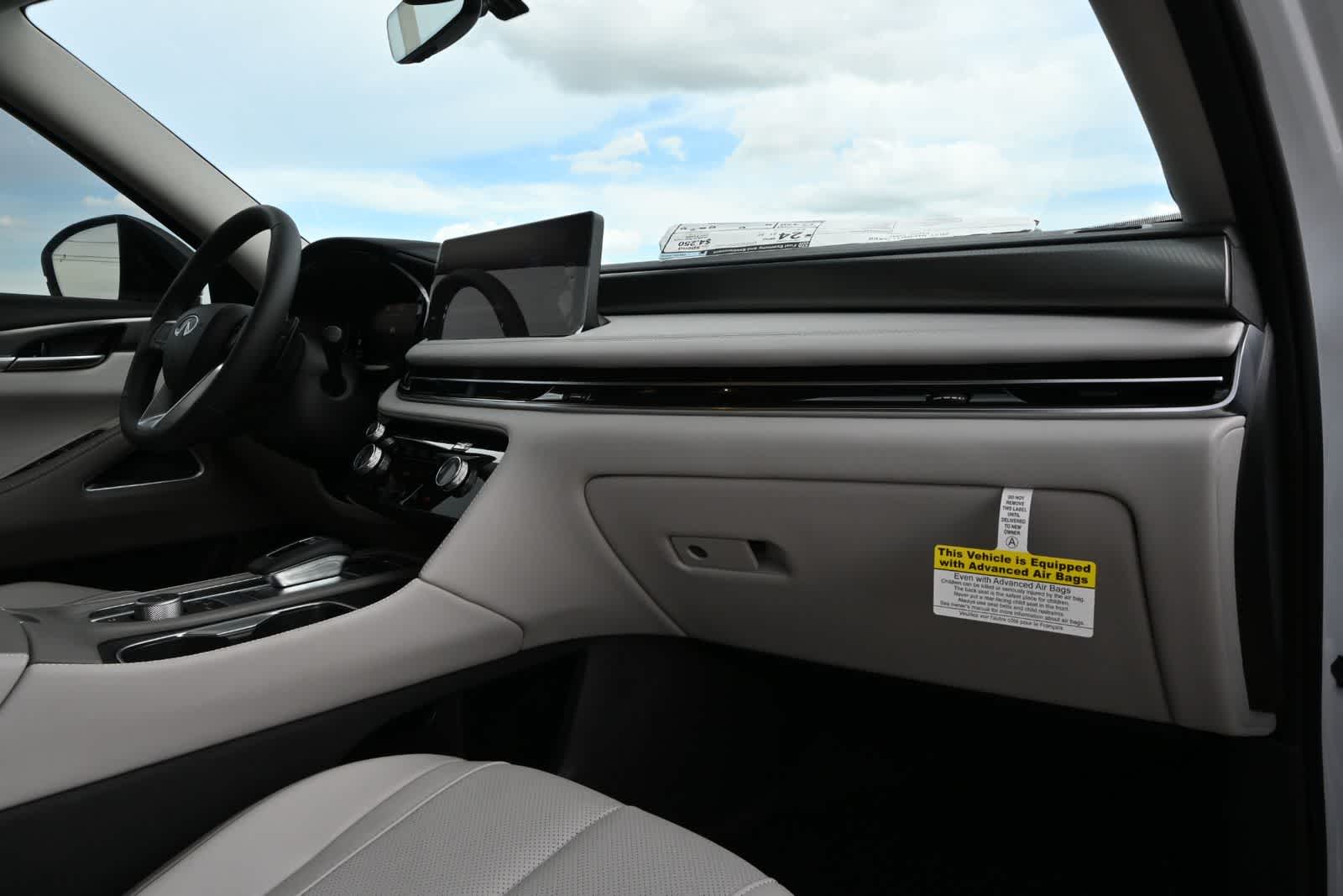 2027 INFINITI QX60 LUXE
