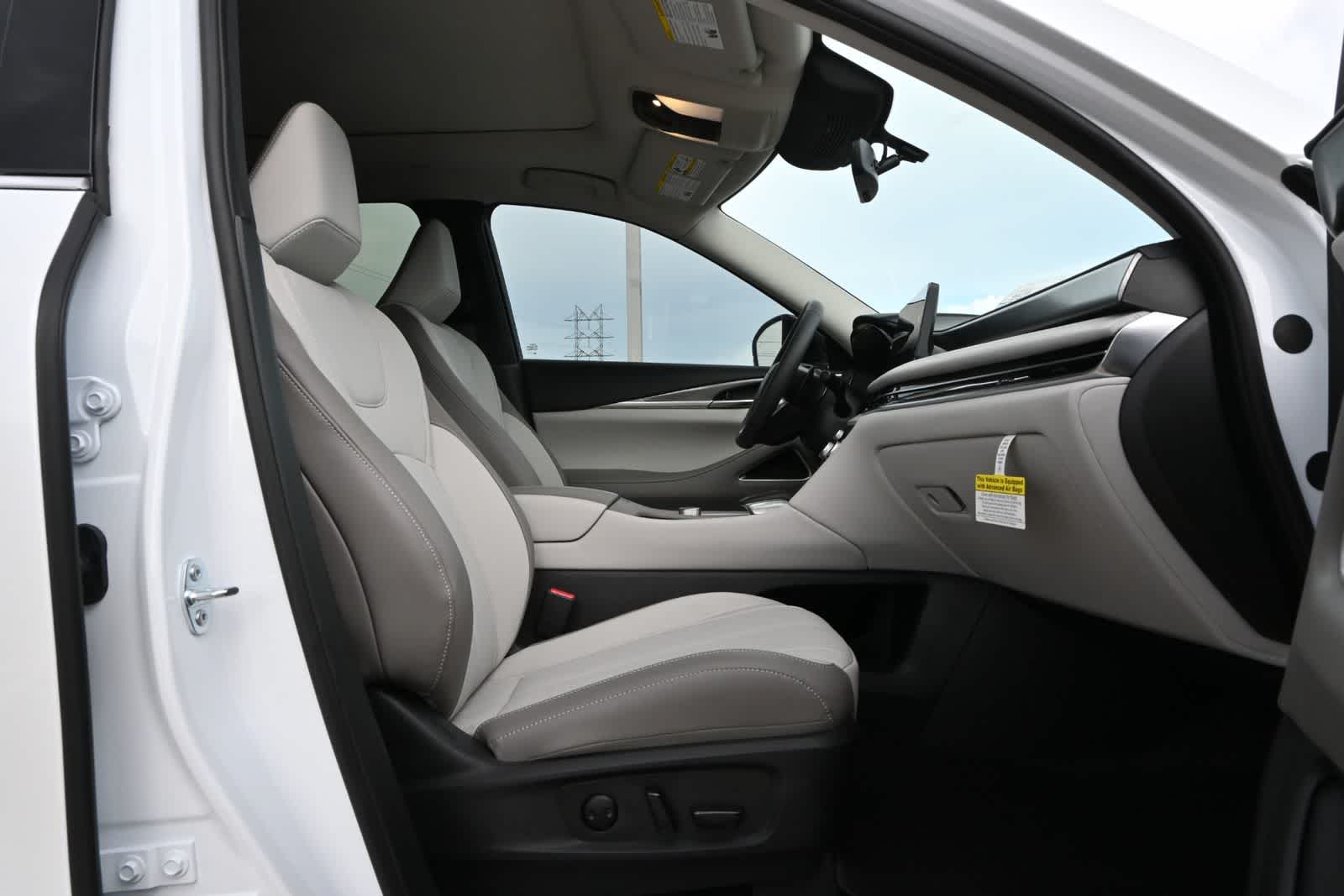 2027 INFINITI QX60 LUXE