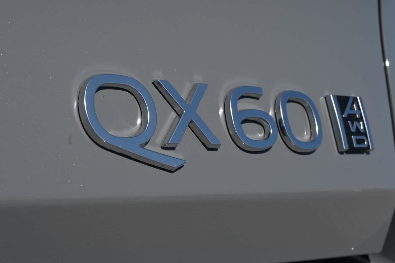 2027 INFINITI QX60 LUXE
