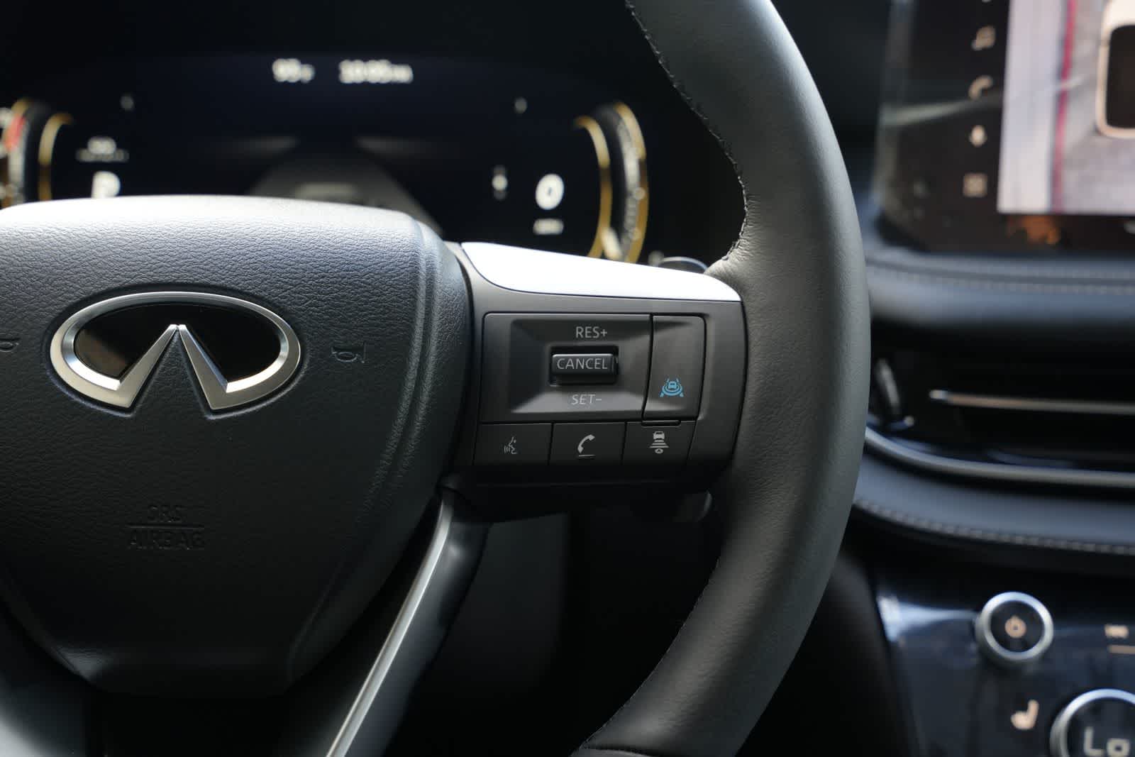 2027 INFINITI QX60 LUXE