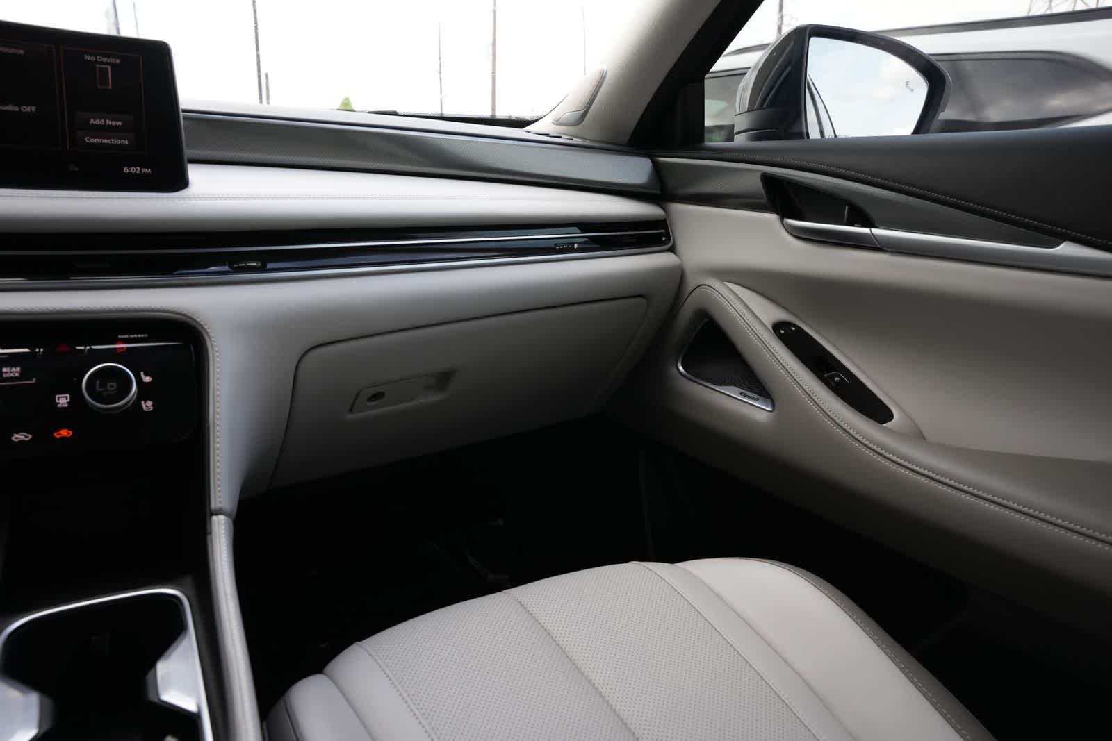 2026 INFINITI QX60 LUXE