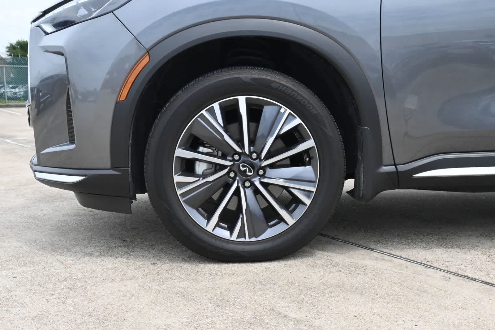 2026 INFINITI QX60 LUXE
