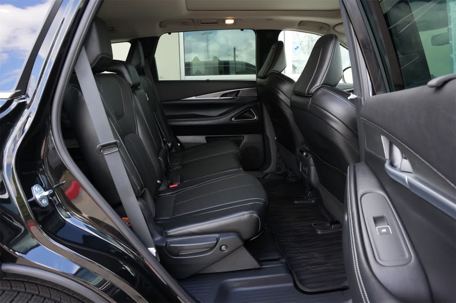 2026 INFINITI QX60 Luxe FWD