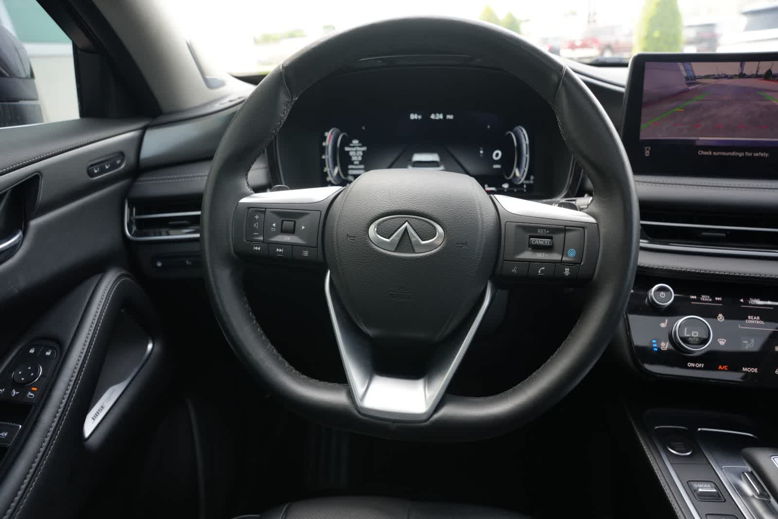 2025 INFINITI QX60 LUXE