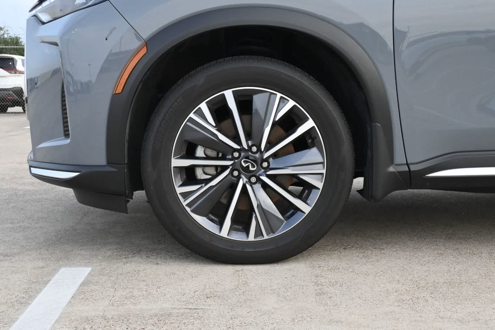2026 INFINITI QX60 LUXE