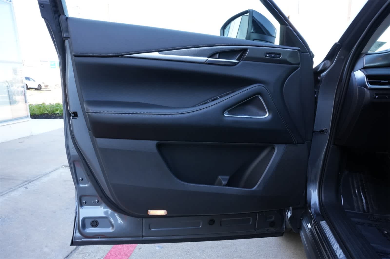 2025 INFINITI QX60 Luxe FWD