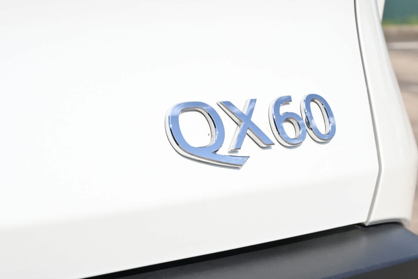 2025 INFINITI QX60 LUXE