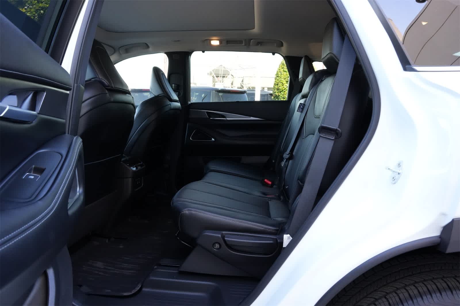 2026 INFINITI QX60 Luxe AWD