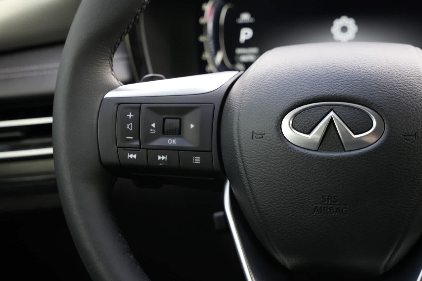 2025 INFINITI QX60 LUXE