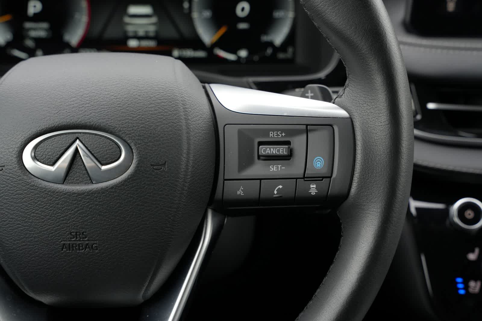 2025 INFINITI QX60 LUXE