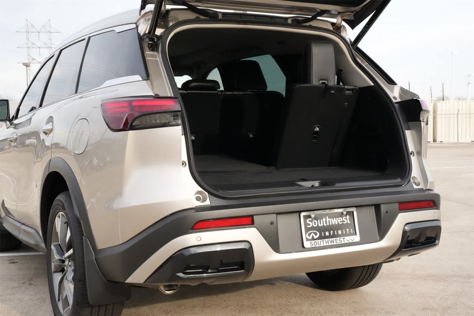 2025 INFINITI QX60 LUXE