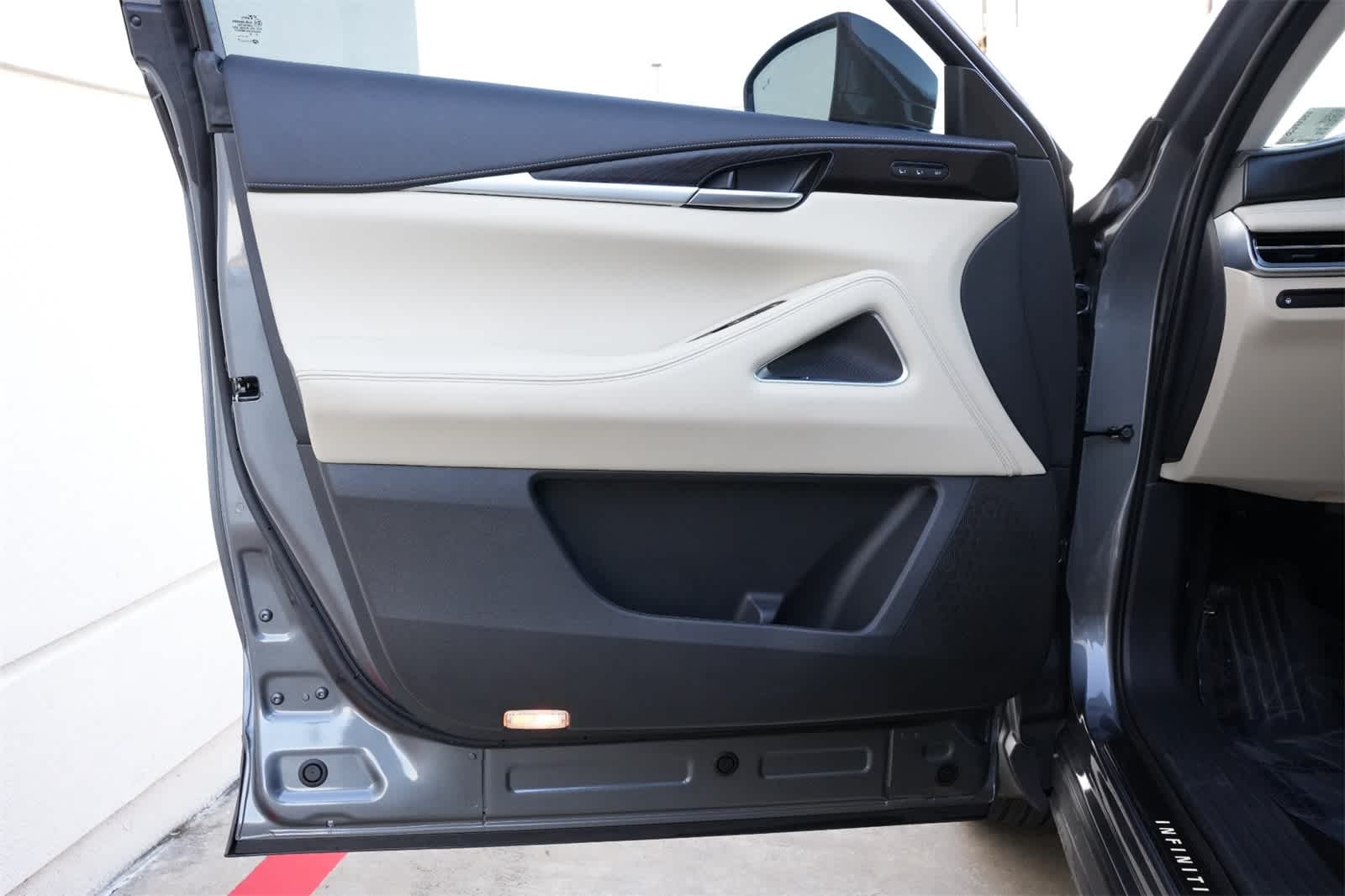 2025 INFINITI QX60 Sensory AWD