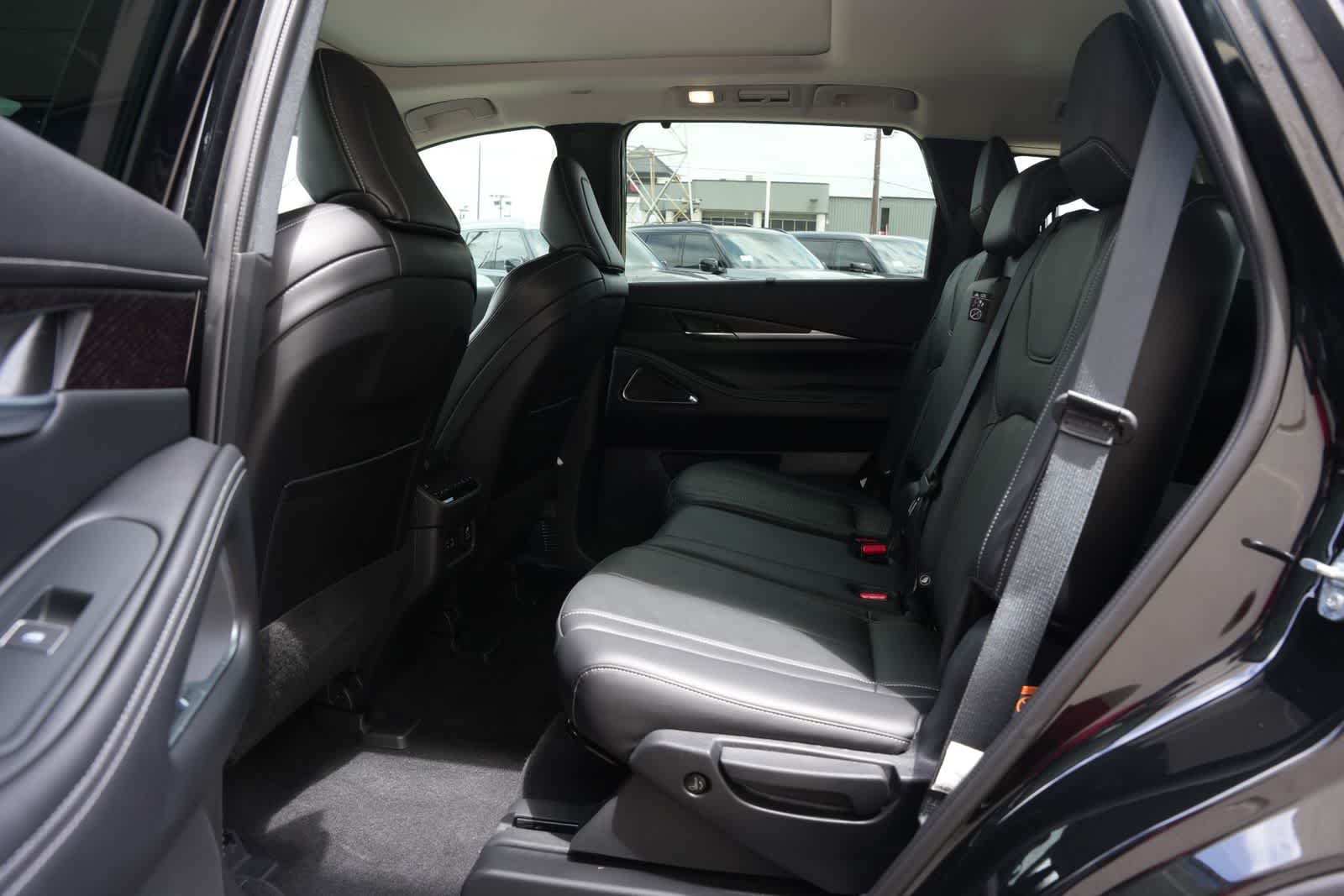 2025 INFINITI QX60 SENSORY