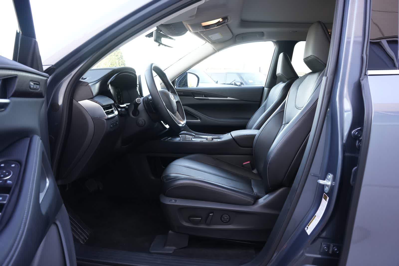 2025 INFINITI QX60 SENSORY