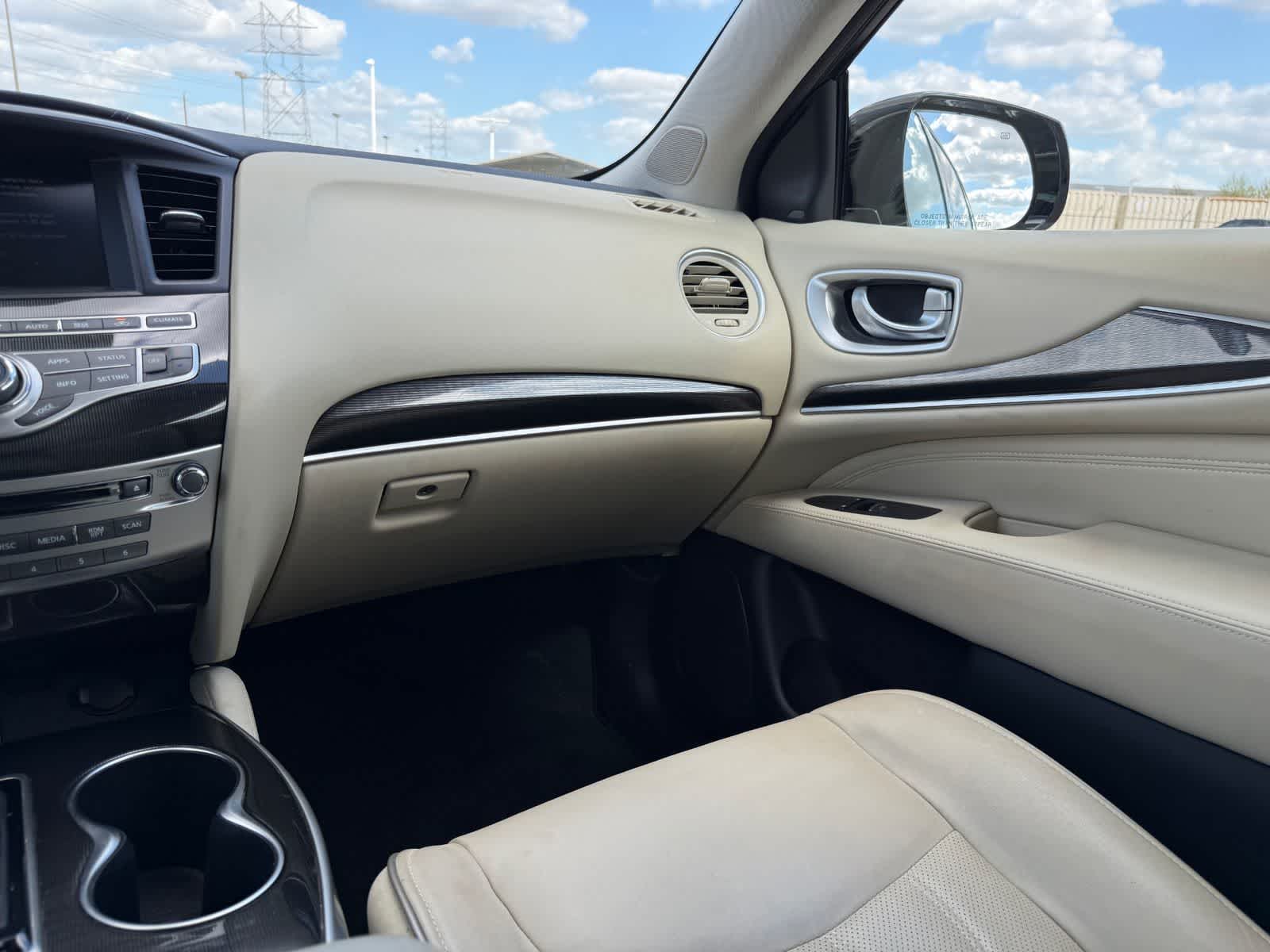 2019 INFINITI QX60 LUXE