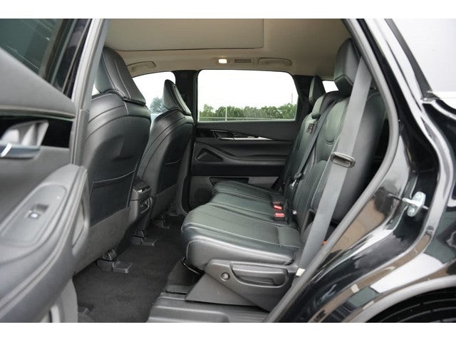 2023 INFINITI QX60 PURE