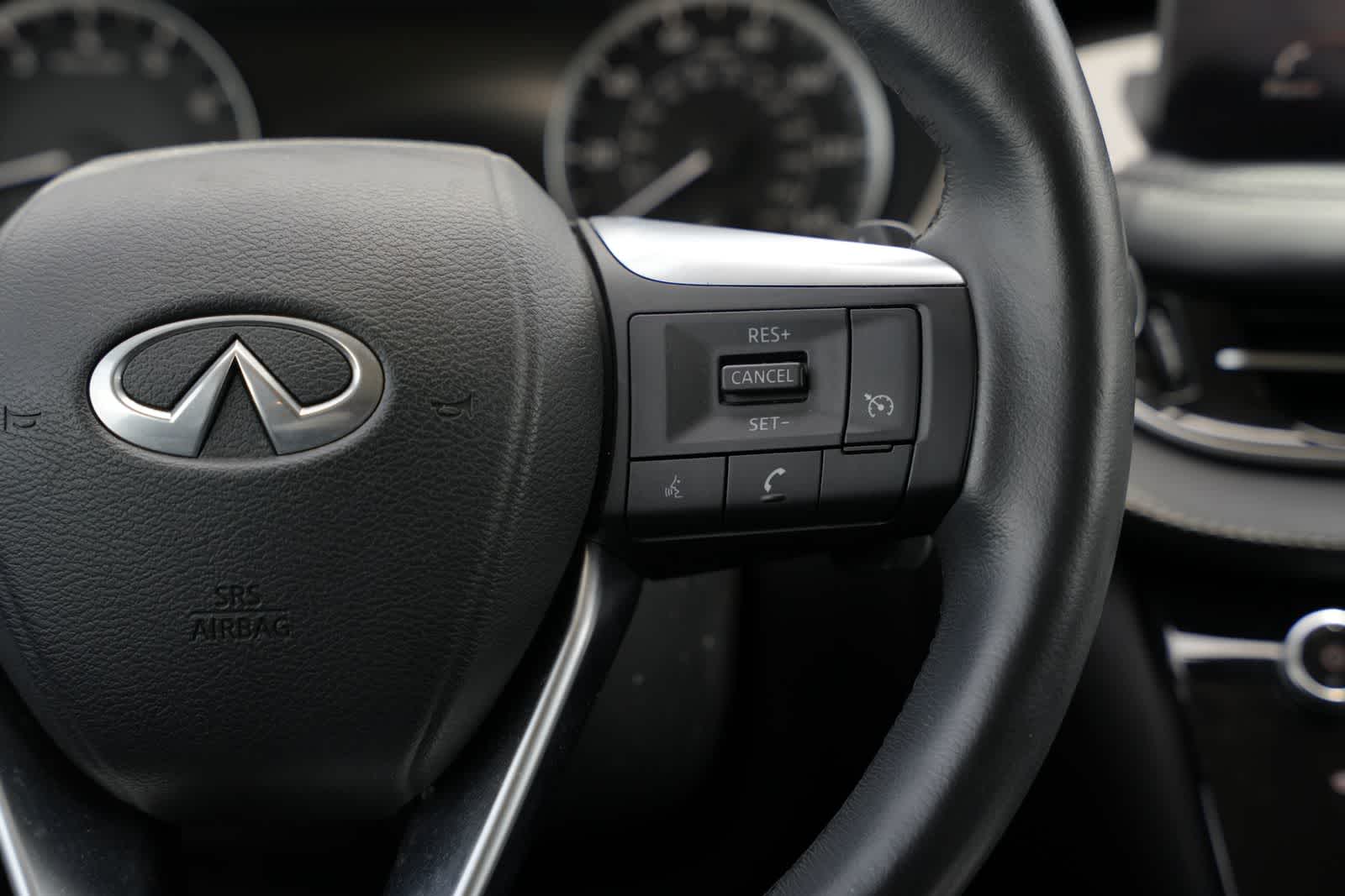 2023 INFINITI QX60 PURE
