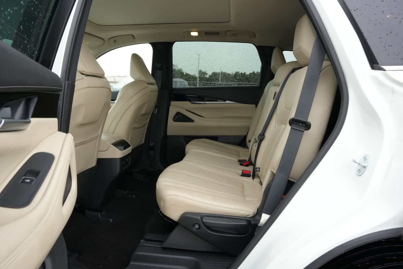 2023 INFINITI QX60 PURE