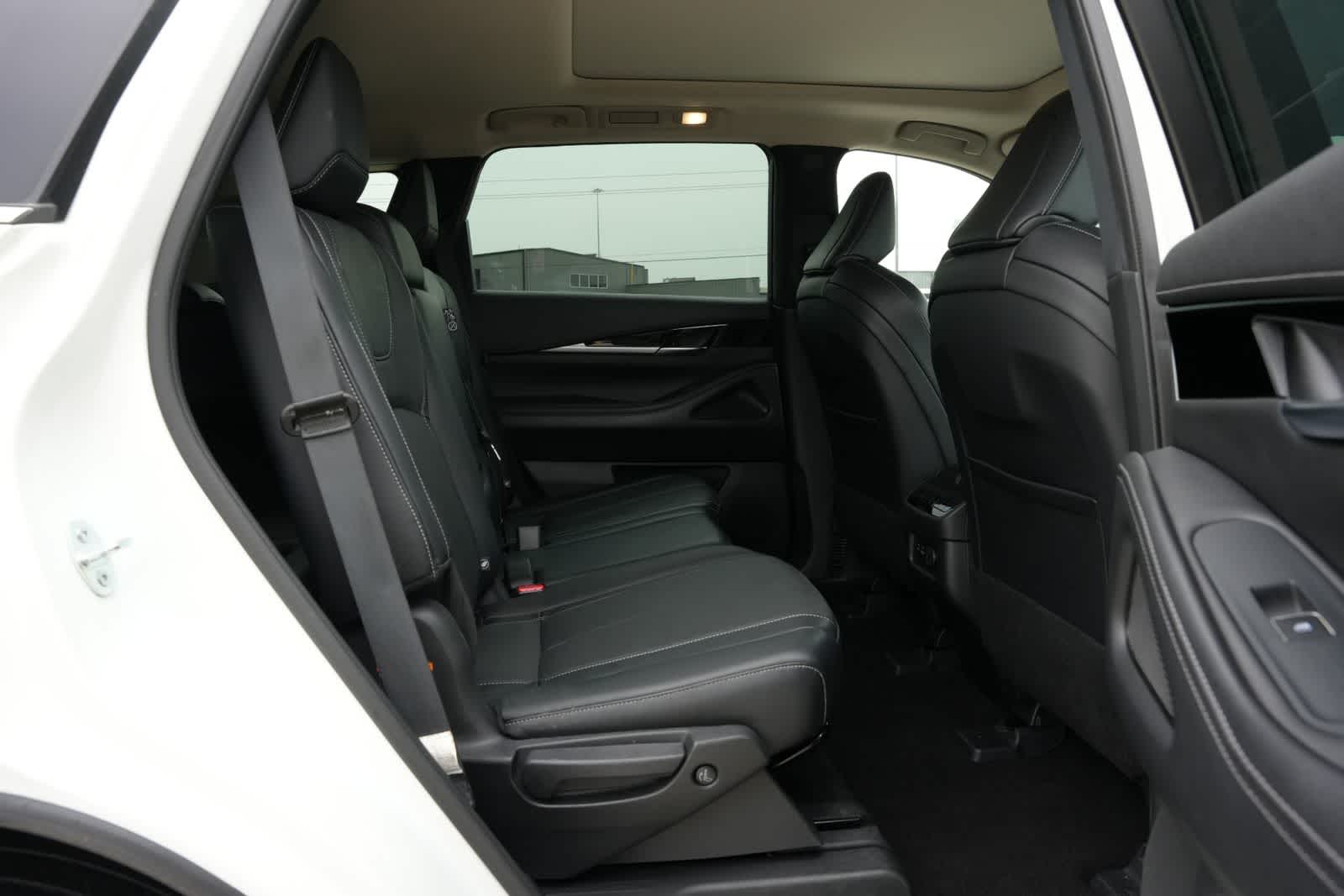 2023 INFINITI QX60 PURE