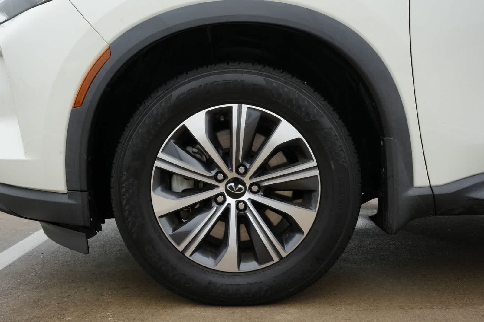 2023 INFINITI QX60 PURE