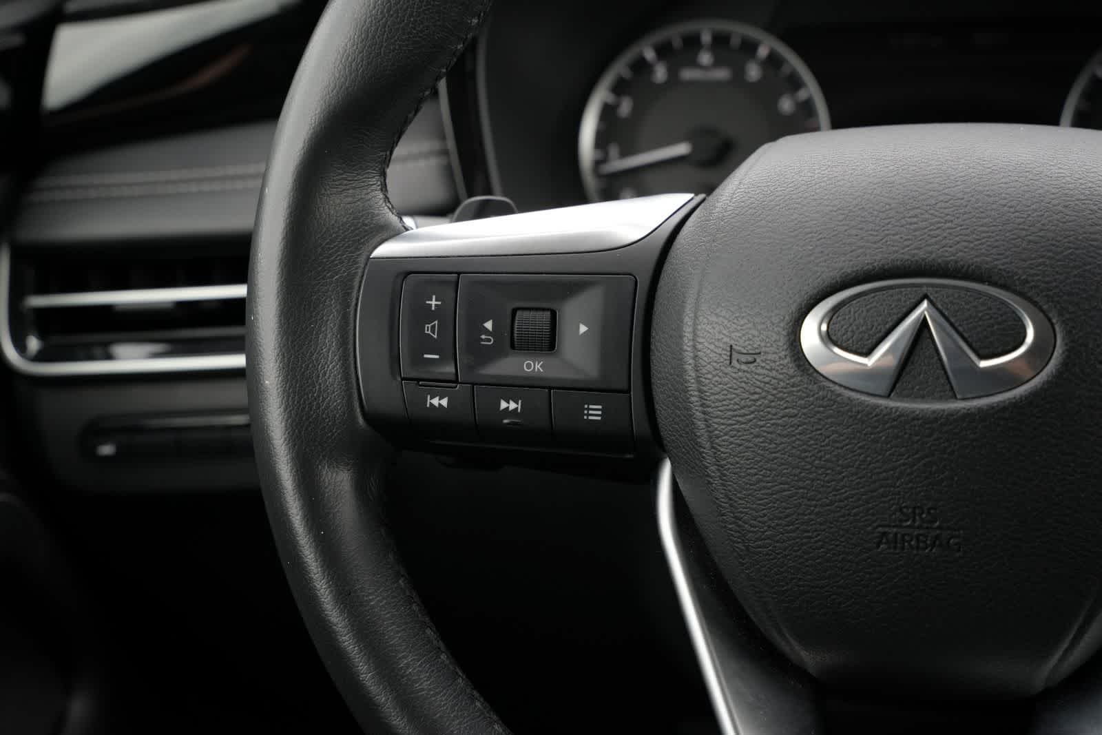 2023 INFINITI QX60 PURE