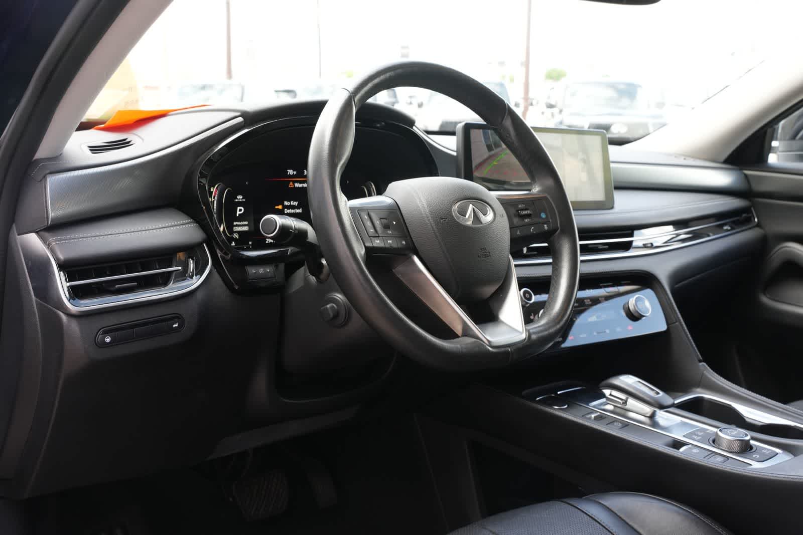 2022 INFINITI QX60 LUXE