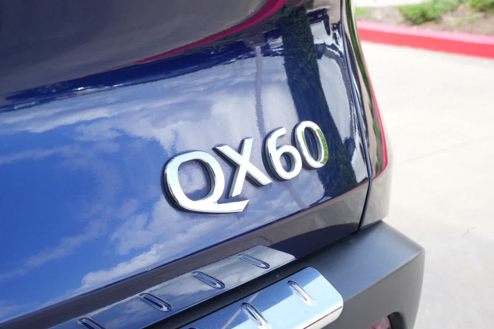 2022 INFINITI QX60 LUXE