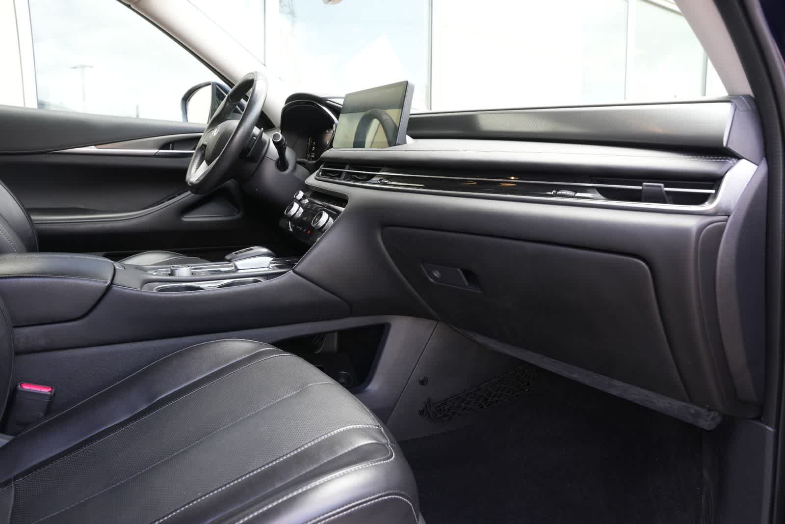 2022 INFINITI QX60 LUXE