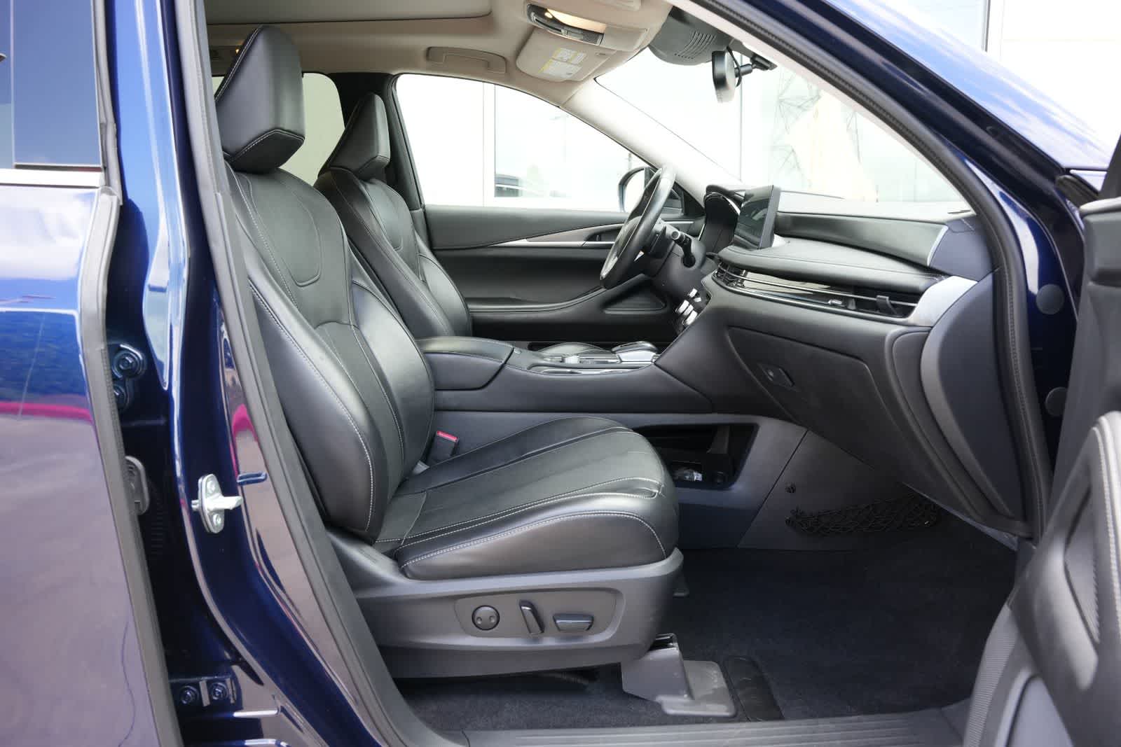 2022 INFINITI QX60 LUXE