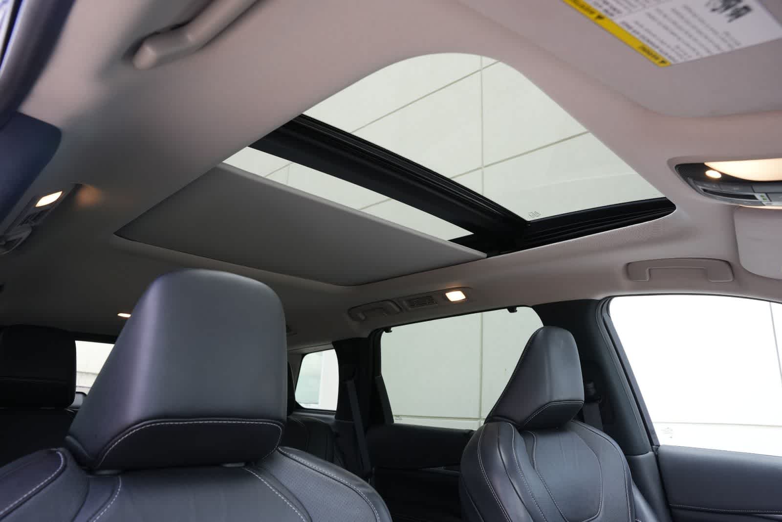 2022 INFINITI QX60 LUXE