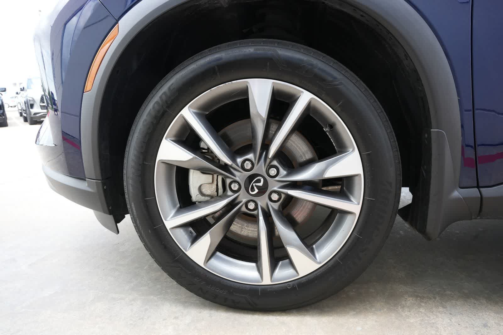 2022 INFINITI QX60 LUXE
